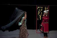 اجرای تئاتر «قمروی لب ندار» در شهرستان بافت