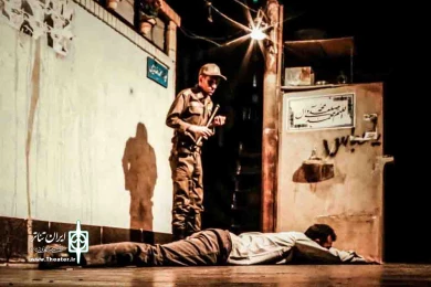 نمایش پشت کلانتری کوچه اول کنار تیر چراغ برق