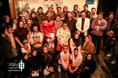 نمایش پشت کلانتری کوچه اول کنار تیر چراغ برق