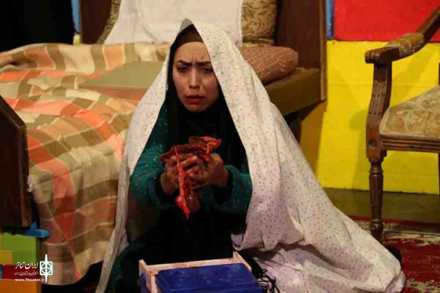 گزارش تصویری اجرای نمایش«حادثه عاشقانه یک مادر » در کرمان