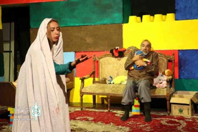 گزارش تصویری اجرای نمایش«حادثه عاشقانه یک مادر » در کرمان