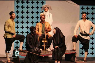 نقدی بر نمایش «مرگ در نمی زند» به کارگردانی حامد سالاری

سیاه دارد عاشق می‌شود