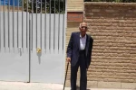 پلاک ماندگار بر سردر منزل  استاد «محمد نواب زاده» نصب شد 2