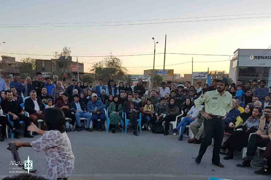 استقبال چشمگیر از نخستین جشنواره ملی تئاتر رضوی جنوب کرمان
 2