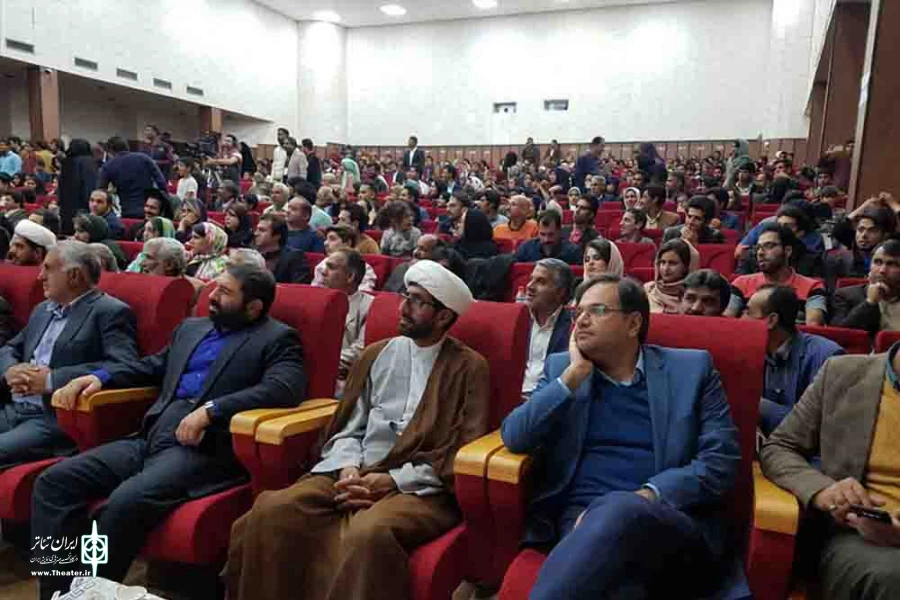 اختتامیه نخستین جشنواره ملی تئاتر خیابانی رضوی به روایت تصویر
