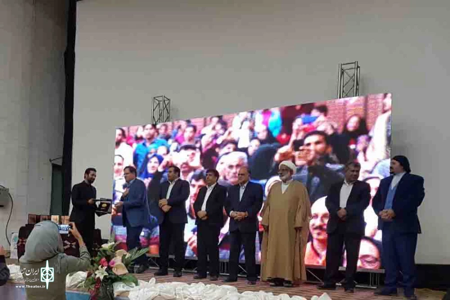 اختتامیه نخستین جشنواره ملی تئاتر خیابانی رضوی به روایت تصویر