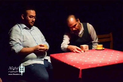 به مدت پنج شب :

« پچ پچه های یک کافه در سالیان متمادی» در رفسنجان اجرا شد