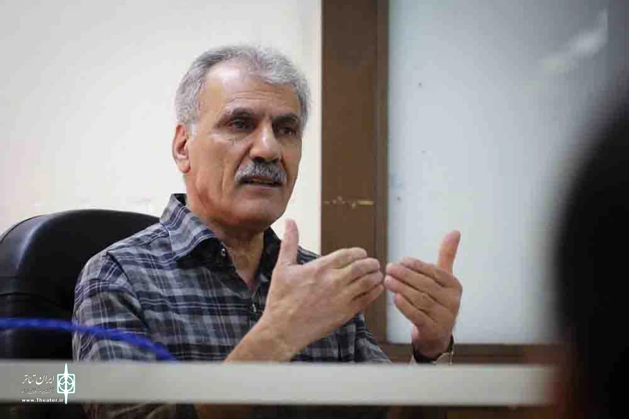 ترجمۀ «آقاعباسی» در جشنواره‌ تئاتر فجر رونمایی می‌شود
 2