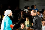 در یک اثر گروتسکی باید خندید و ترسید
 3