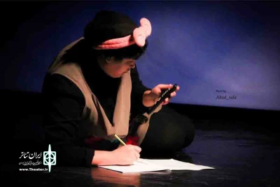 یادداشت مازیار رشید صالحی بر نمایش «دختری هفتادساله ...»

معنا ما را اسیر می کند