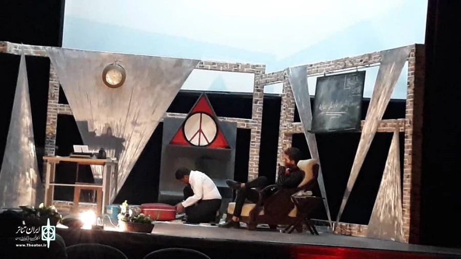 «دختر یانکی» در جیرفت اجرا شد 5