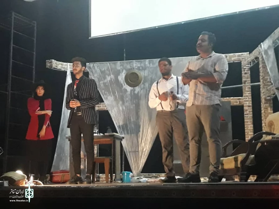 «دختر یانکی» در جیرفت اجرا شد 9