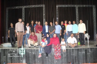 نمایش «ما شدیم سنگ خدا» کاری از گروه نخل به مدت 5 شب در عنبرآباد به روی صحنه رفت 6