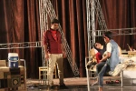 نمایش «ما شدیم سنگ خدا» کاری از گروه نخل به مدت 5 شب در عنبرآباد به روی صحنه رفت 7