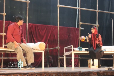 با اجرای تئاتر «ما شدیم سنگ خدا»

دهمین جشنواره تئاتر استانی جنوب کرمان  آغاز به کار کرد