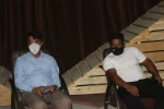 دیدار و گفتگوی صمیمی  محمد الله توکلی مسئول انجمن هنرهای نمایشی جنوب به اتفاق منصور قمری بازرس انجمن با هنرمندان منوجان 4
