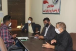 دیدار و گفتگوی محمد الله توکلی مسئول انجمن هنرهای نمایشی جنوب کرمان با هنرمندان قلعه گنج و رودبار جنوب. 2