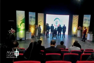 رضا ایرانمنش ، هنرمند کرمانی سینما ،تلویزیون و تئاتر کشور :

این مراسم را متعلق به سردار می‌دانم