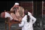 خرگدن در آستانه ی اجرا
 2