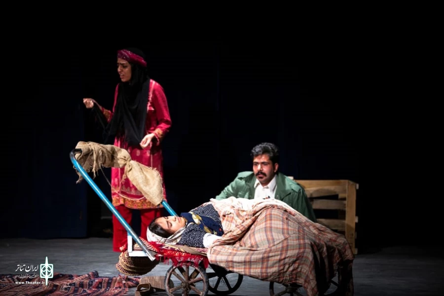 "نمایش خروس" در سیرجان اجرا شد 2