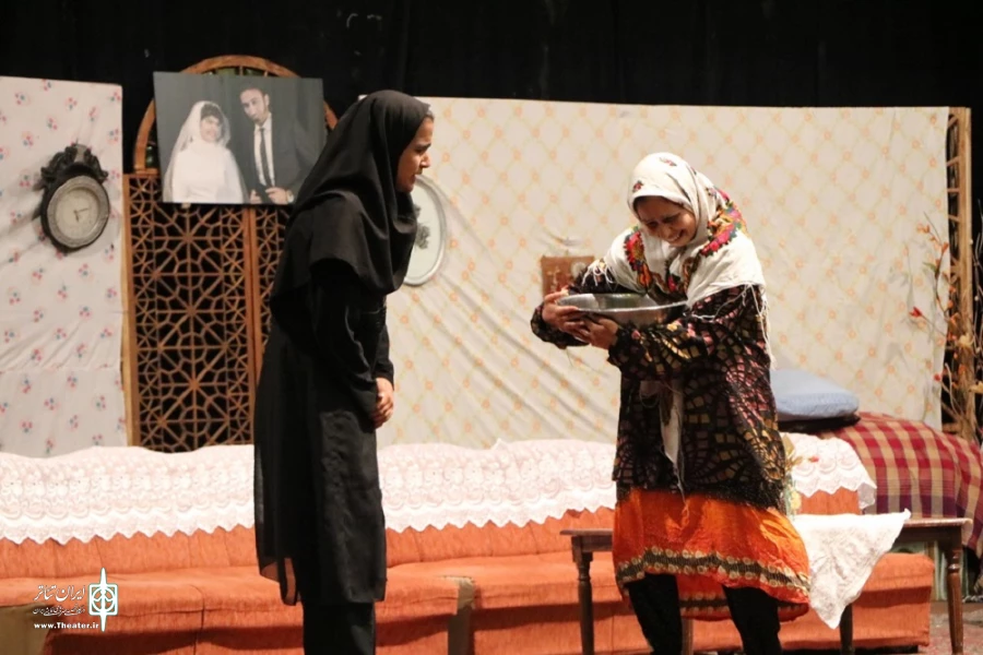 نمایش  "من امشب خواستگار دارم " در رفسنجان روی صحنه رفت  2