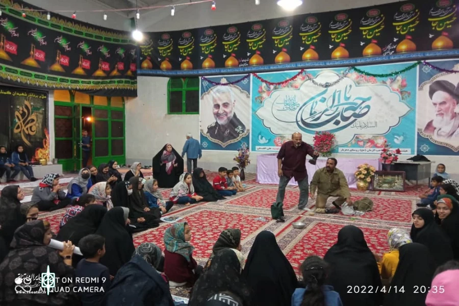همایش هفته هنر انقلاب، نمایش "نقل در معرکه" گروه نمایش کرمون کارگردان: رضا درویشی