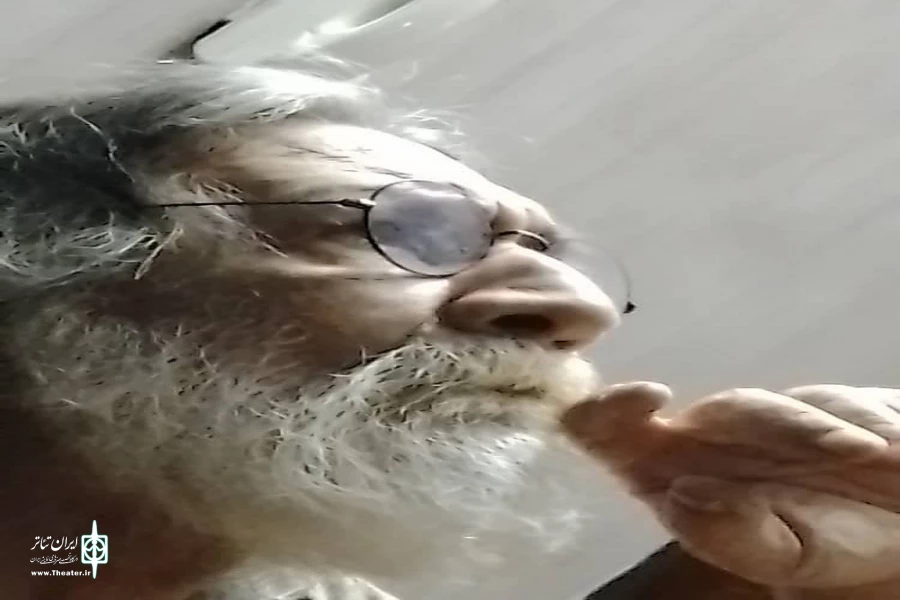 هر کجا تماشاگرت را دیدی نمایشت را اجرا کن 2