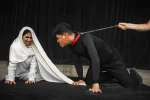 (سگ کشی روی خط مرزی )دنیایی است که در تلاش است مارا به وادی میان جنون و عقل راهنمایی کند. 2