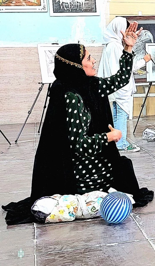 اجرای پرفورمنس وطن در افتتاحیه نمایشگاه هنرهای تجسمی  3