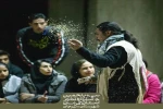 علی صمصامی: تئاتر برشی از زندگی است 4