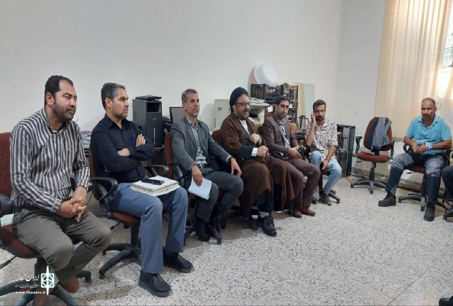 مدیرکل اداره فرهنگ و ارشاد اسلامی جنوب کرمان از روند تمرینات میردوست دلارته بازدید کرد . 2