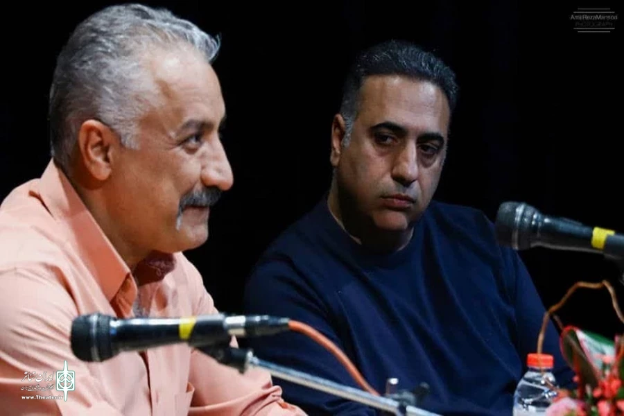 اجرای نمایش «اینجا با هر باران یک نفرمی میرد» درکرمان 5