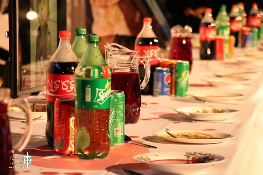 اجرای نمایش خیابانی "افطاری" در کرمان 2